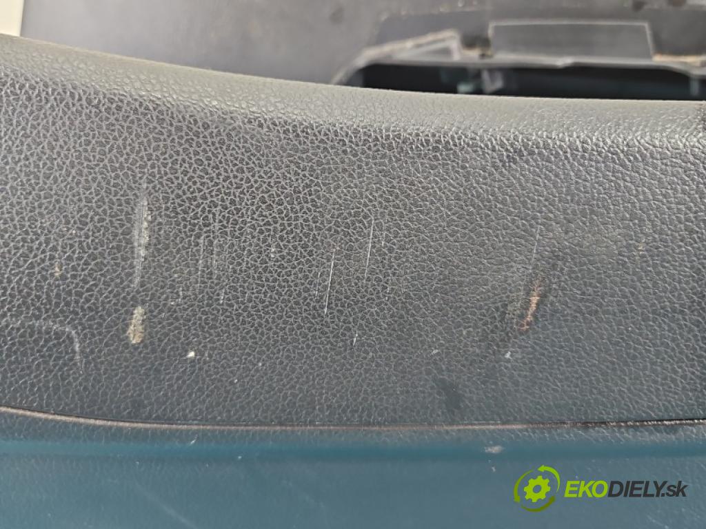 Kia Rio III 2011-2017 1.4 16V G4FA 109 hp manual 80 kW 1396 cm3 5- loketní opěrka 84670-1W000 (Loketní opěrka)