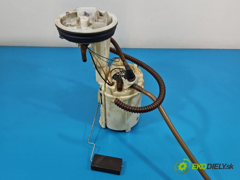 Audi A4 B6 2000-2004 2.0 20V 131 hp manual 96 kW 1984 cm3 4- čerpadlo paliva 8E0919051B