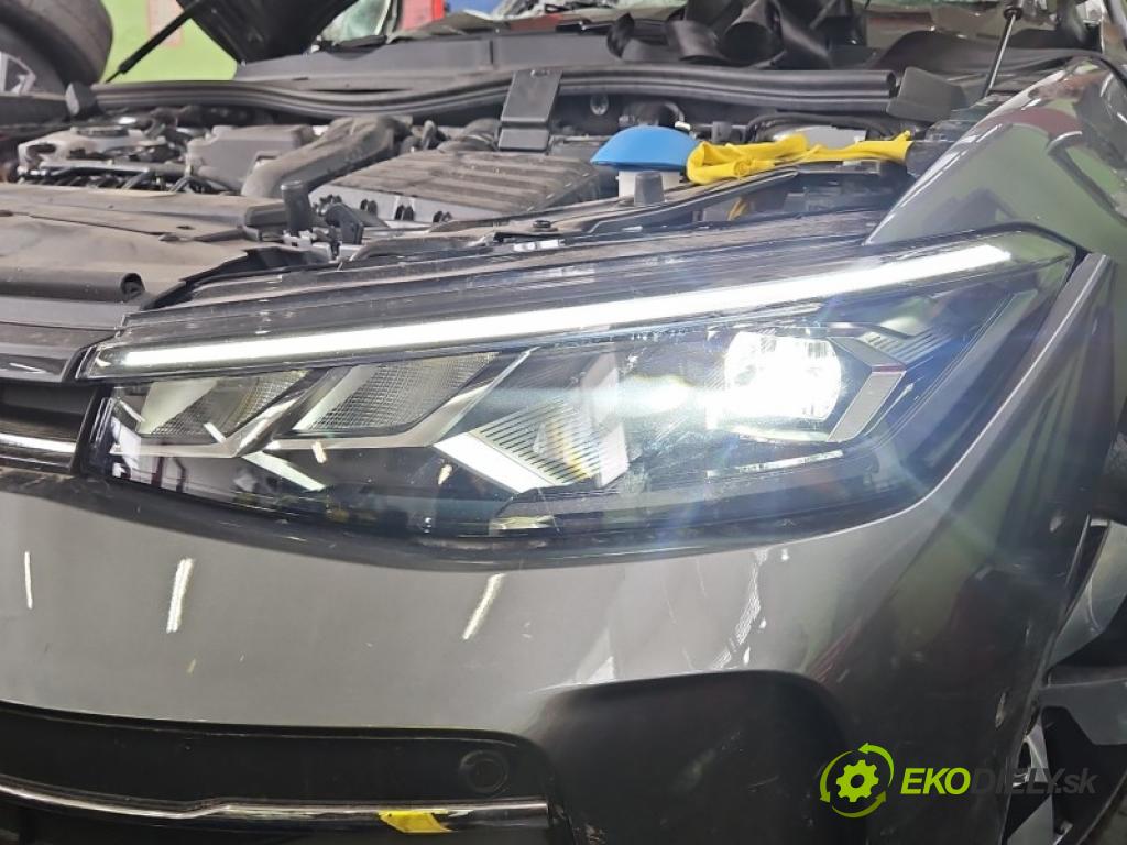 Vw Passat B9 2023- 1.5 TSI 150 HP automatic 110 kW 1498 cm3 5- Reflektor: ľavý 3J1941005 (Kľučka dverí ostatné)