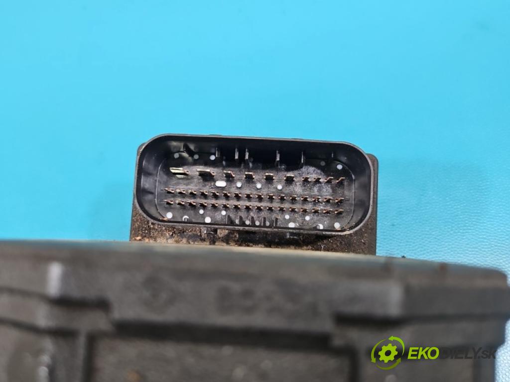 Audi A4 B6 2000-2004 2.0 20V ALT 131 HP manual 96 kW 1984 cm3 4- čerpadlo abs 0265950011 (Pumpa ABS)