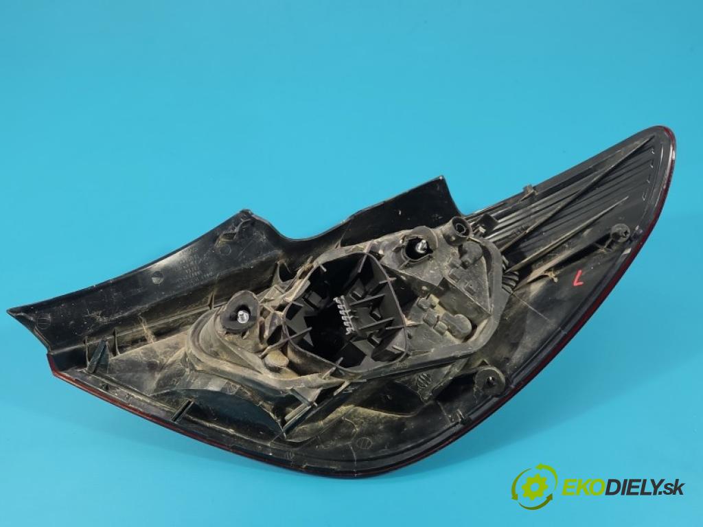 Opel Corsa D 2006-2014 1.4 16V 101 hp manual 74 kW 1389 cm3 5- světlo zadní levé blatník: 93190950