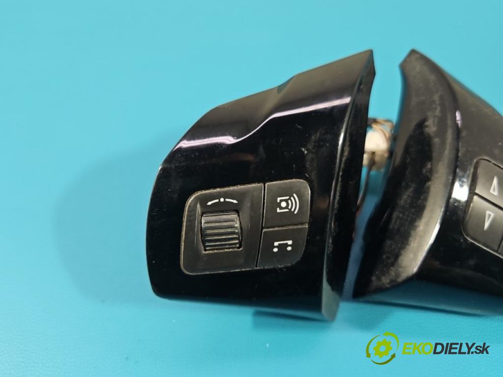 Opel Corsa D 2006-2014 1.4 16V 101 hp manual 74 kW 1389 cm3 5- Přepínač multifunkční: řízení: 13222331 (Páčky pod volantem)