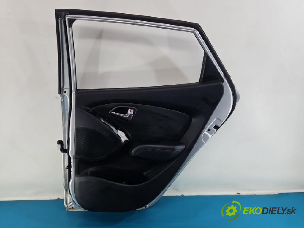 Hyundai Ix35 1.7 crdi 116 HP manual 85 kW 1685 cm3 5- dvere zadné pravé  (Kľučka dverí ostatné)