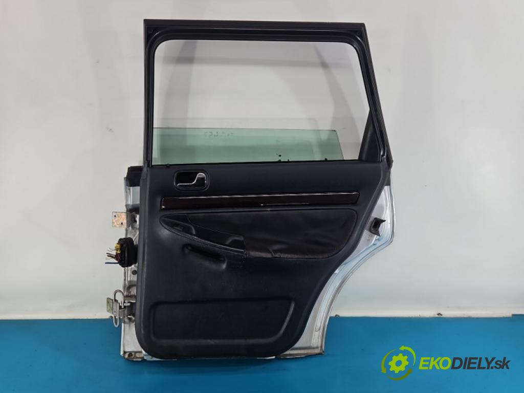 Audi A4 B5 1994-2001 1.9 tdi 110 HP manual 81 kW 1896 cm3 5- dvere zadné pravé  (Kľučka dverí ostatné)