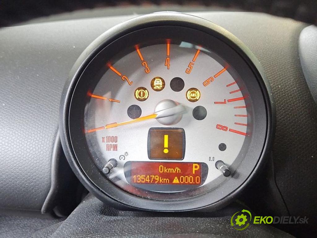 Mini Countryman I 2010-2017 1.6 T 184 hp automatic 135 kW 1598 cm3 5- Přístrojová deska 9232439 (Přístrojová deska)