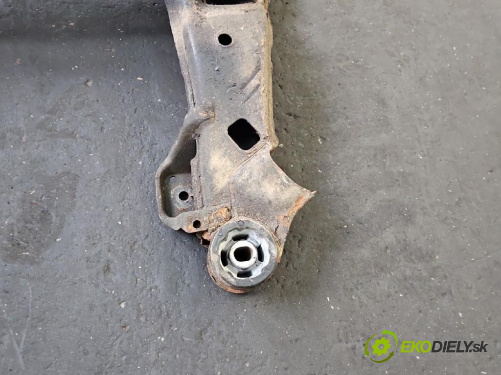 Audi A4 B5 1994-2001 1.9 tdi 110 HP manual 81 kW 1896 cm3 5- výstuha motora