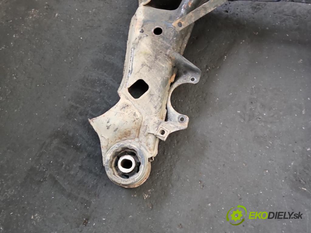 Audi A4 B5 1994-2001 1.9 tdi 110 HP manual 81 kW 1896 cm3 5- výstuha motora