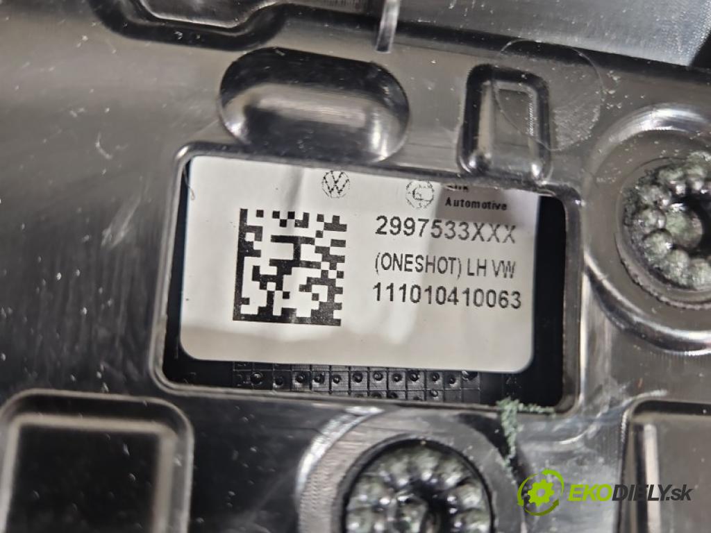 Vw Passat B9 2023- 1.5 TSI 150 HP automatic 110 kW 1498 cm3 5- Čalounictví: dvere predné ľavé 3J1867011A