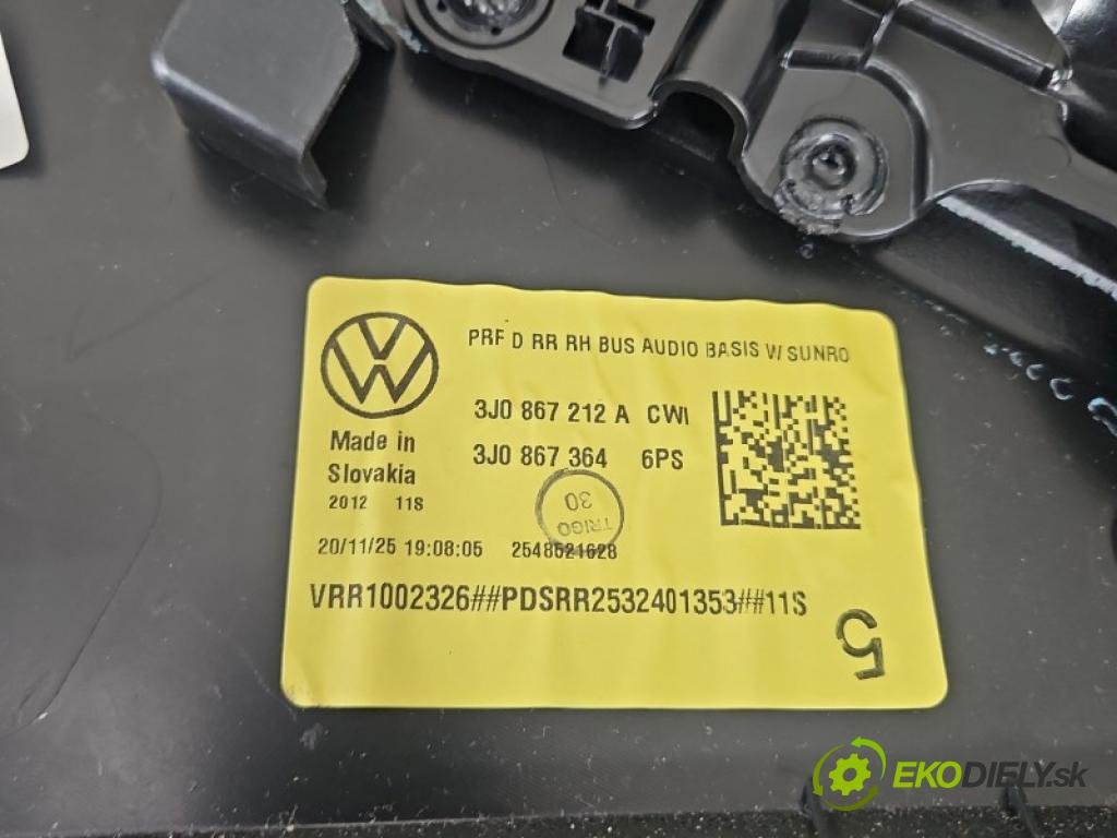 Vw Passat B9 2023- 1.5 TSI 150 hp automatic 110 kW 1498 cm3 5- Tapacír: dveře zadní pravé 3J0867212A
