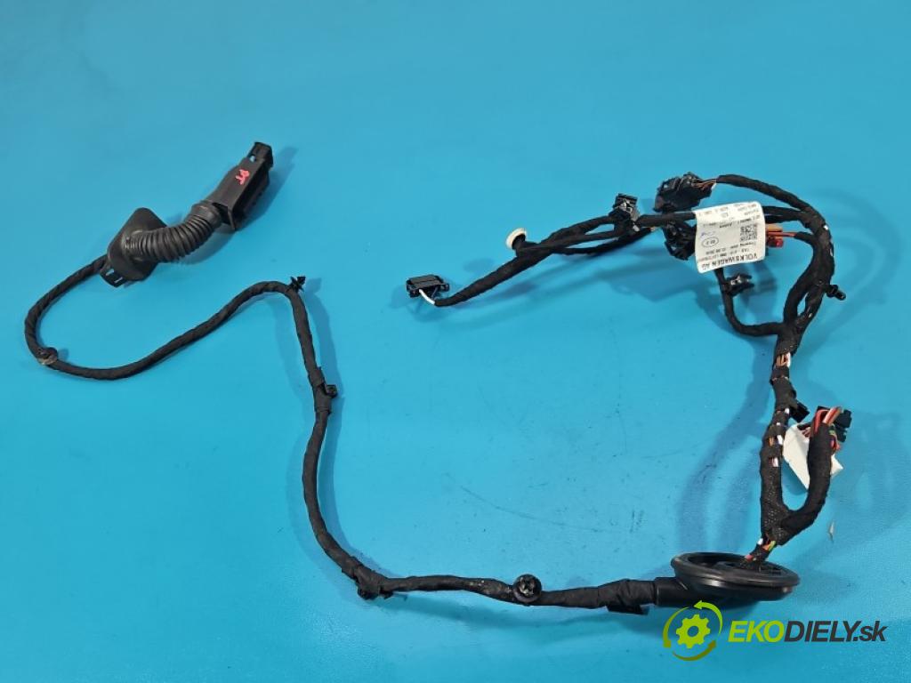Vw Passat B9 2023- 1.5 TSI 150 hp automatic 110 kW 1498 cm3 5- Balíček: dveře zadní pravých 3J0971693C