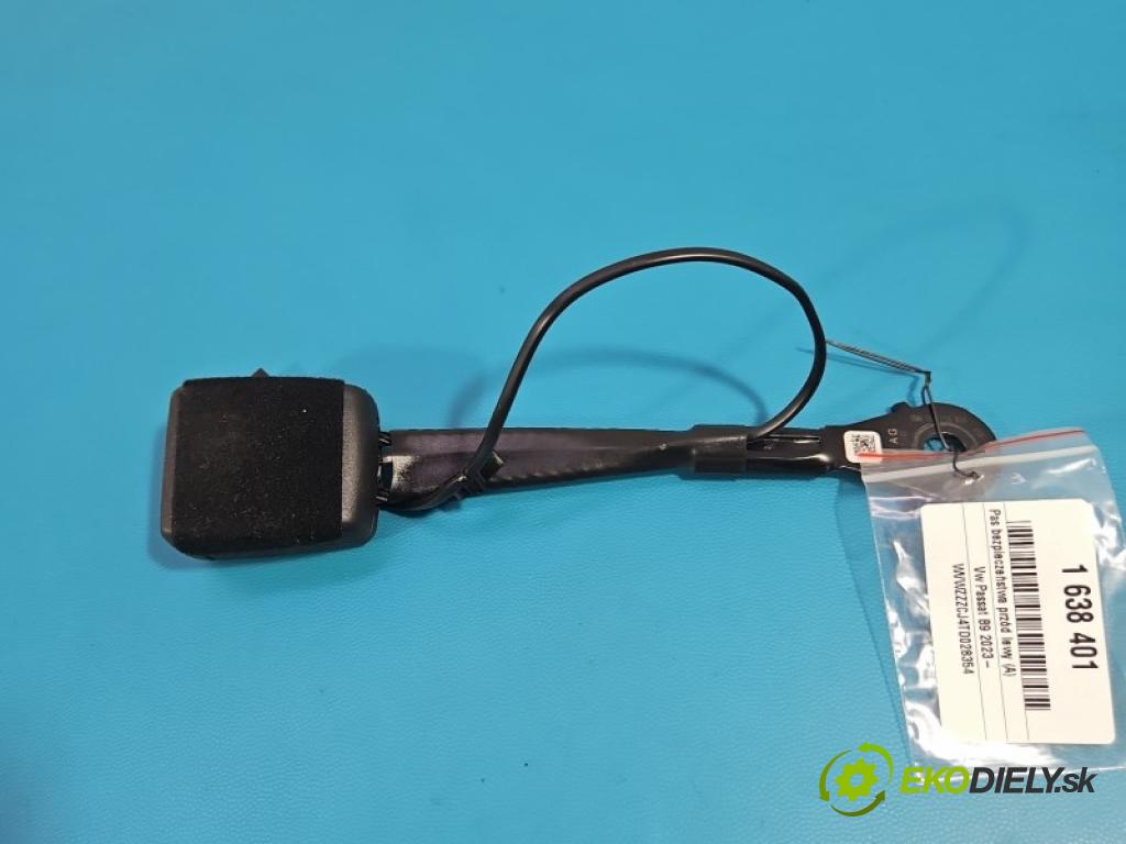 Vw Passat B9 2023- 1.5 TSI 150 HP automatic 110 kW 1498 cm3 5- pas bezpečnosť: predné ľavý 8Y0857755