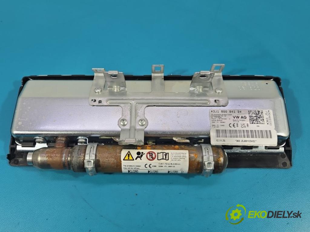 Vw Passat B9 2023- 1.5 TSI 150 HP automatic 110 kW 1498 cm3 5- airbag vzduch: 3J1880841D