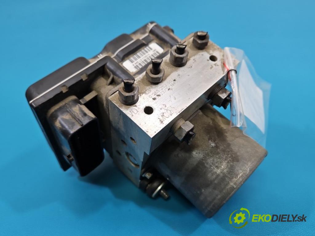 Peugeot 508 I 2010-2018 2.0 hdi 163 HP automatic 120 kW 1997 cm3 5- čerpadlo abs 9804790480 (Pumpa ABS)