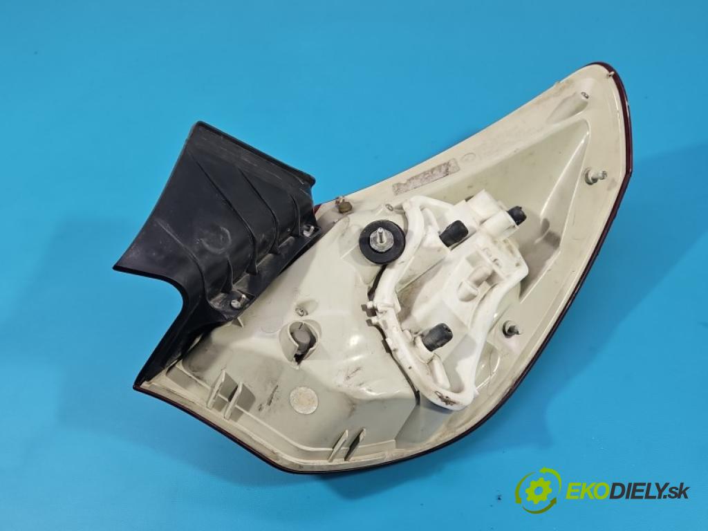 Opel Astra IV 2009-2015 1.3 cdti 95 hp manual 70 kW 1248 cm3 5- světlo zadní levé blatník: