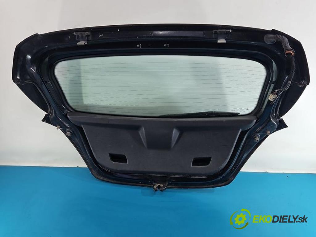 Opel Corsa D 2006-2014 1.4 16V 101 HP manual 74 kW 1389 cm3 5- zadna kufor  (Kapota zadná (kufor))