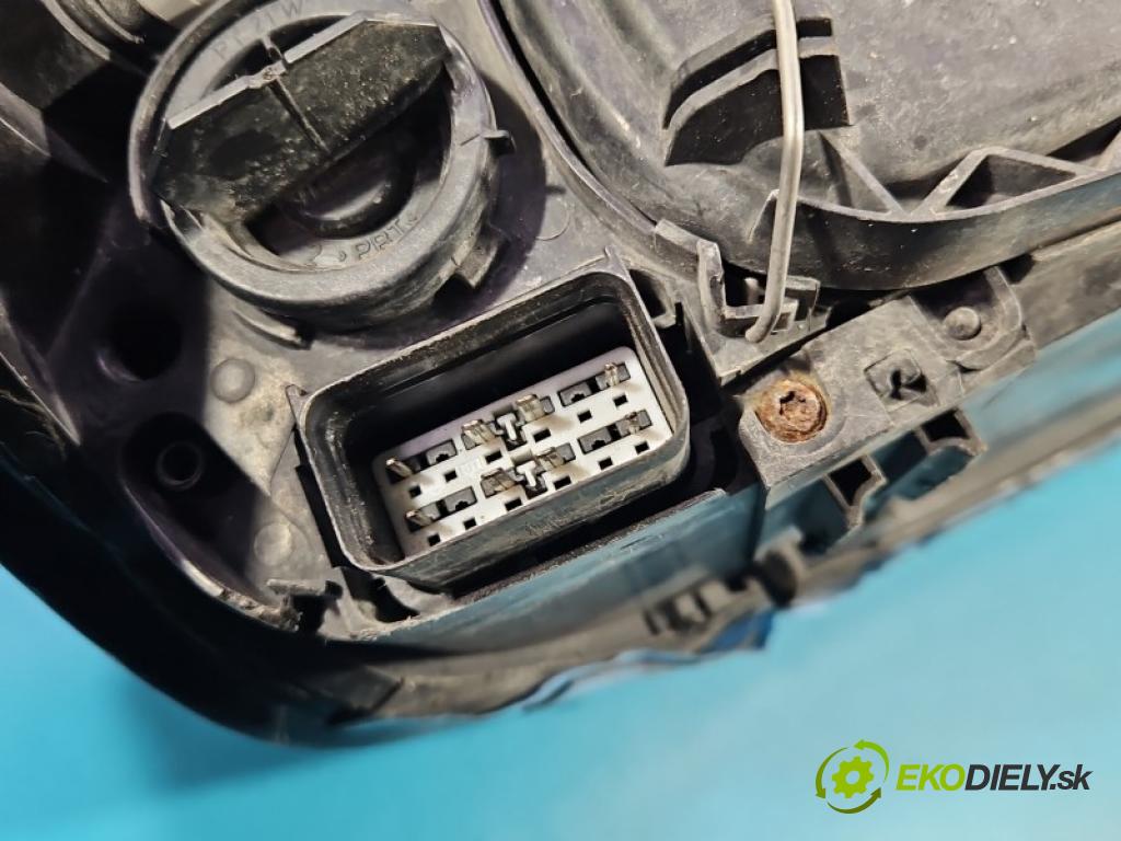 Volvo S40 II 2004-2012 1.6 hdi 109 HP manual 80 kW 1560 cm3 4- Reflektor: ľavý 30698894 (Kľučka dverí ostatné)