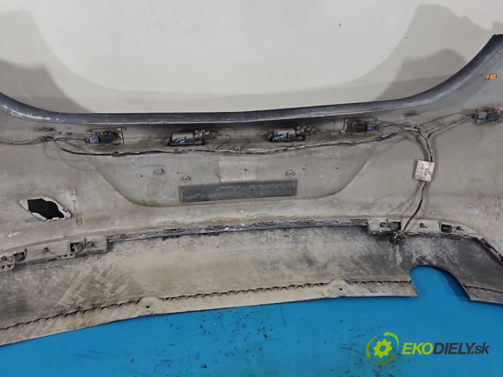 Opel Astra IV 2009-2015 1.3 cdti 95 HP manual 70 kW 1248 cm3 5- nárazník zadné  (Kľučka dverí ostatné)