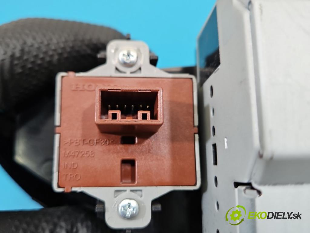 Honda Civic IX 2011-2017 1.8 16V 141 HP manual 104 kW 1798 cm3 5- Zobrazit: 78260-TV0-G722-M1 (Prístrojová doska)
