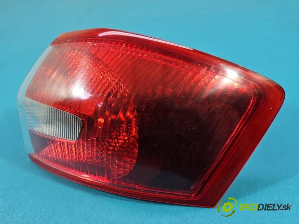 Ford Kuga Mk1 2008-2013 2.0 TDCI 163 hp manual 120 kW 1997 cm3 5- světlo zadní pravé blatník: 8V41-13404-AH