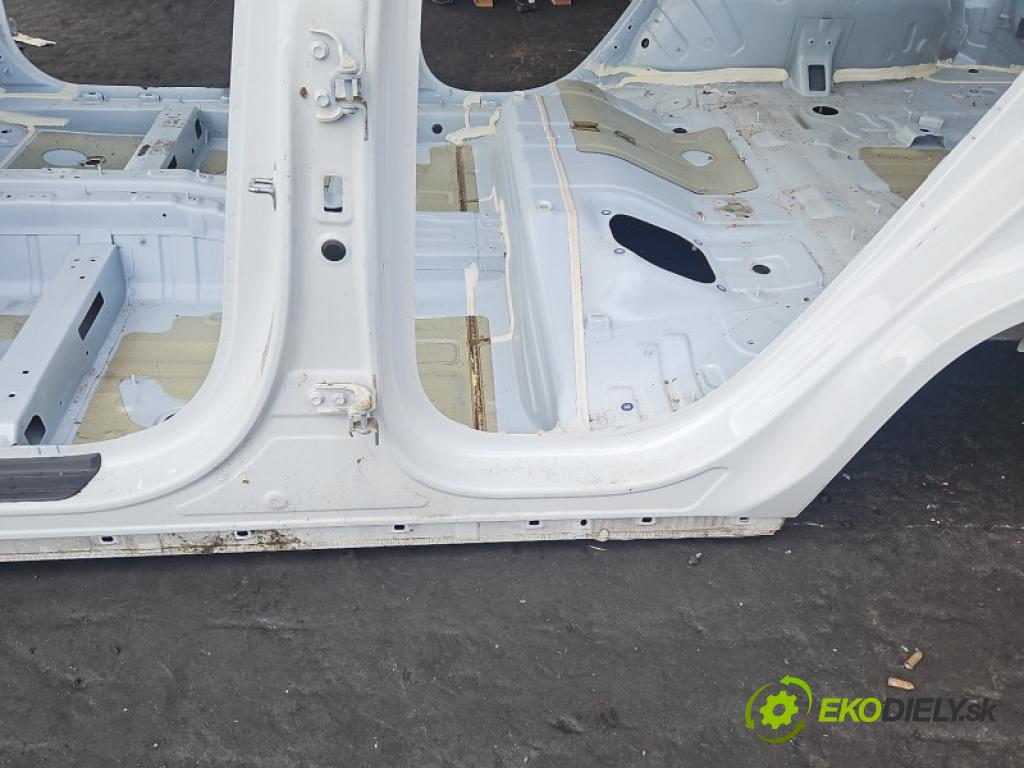 Hyundai Tucson IV 2020- 1.6 CRDI 136hp automatic 100 kW 1598 cm3 5- práh levý  (Karoserie ostatní)
