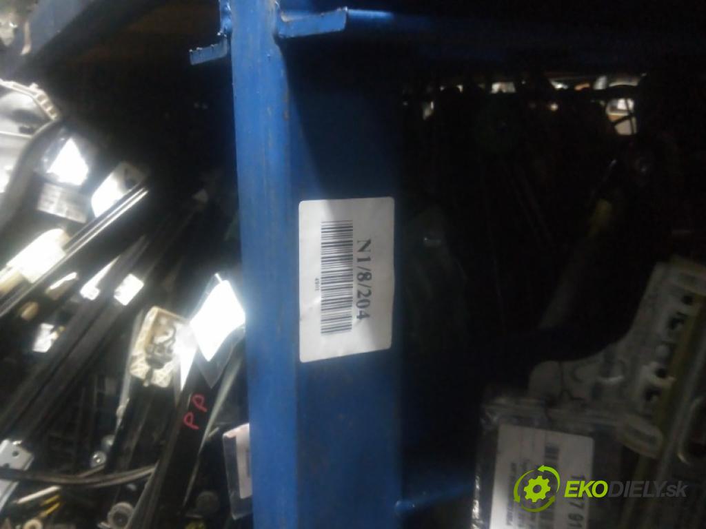 Nissan X-trail I T30 2001-2007 2.0 16V 140 HP manual 103 kW 1998 cm3 5- mechanizmus okna predné ľavý 807318H300