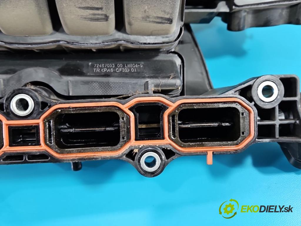 Renault Clio V 2019- 1.6 16v 91 KM automatic 67 kW 1598 cm3 5- zvod nasávací 72467093 (Sacie potrubie)