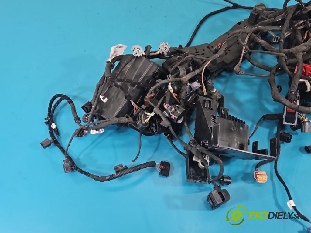 Vw Passat B9 2023- 1.5 TSI 150 HP automatic 110 kW 1498 cm3 5- Zväzok: motora W1372548521789AA