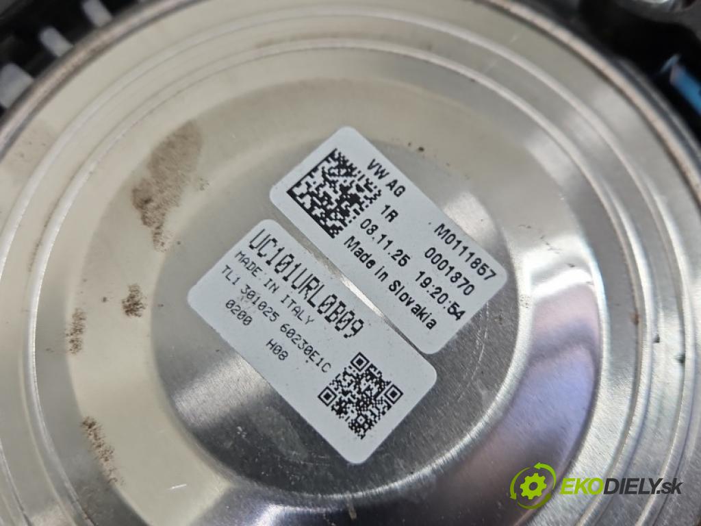 Vw Passat B9 2023- 1.5 TSI 150 hp automatic 110 kW 1498 cm3 5- ventilátor chladič 5WA121203P