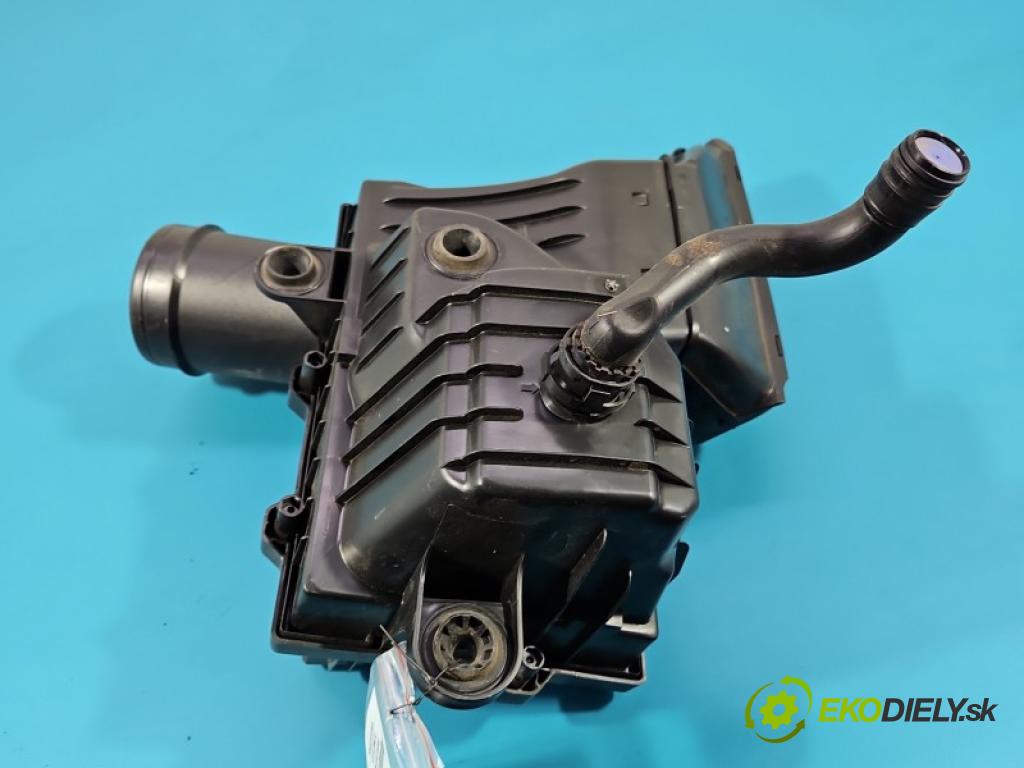 Vw Passat B9 2023- 1.5 TSI 150 HP automatic 110 kW 1498 cm3 5- obal filtra vzduchu 5Q0129601CC (Obal vzduchového filtra)