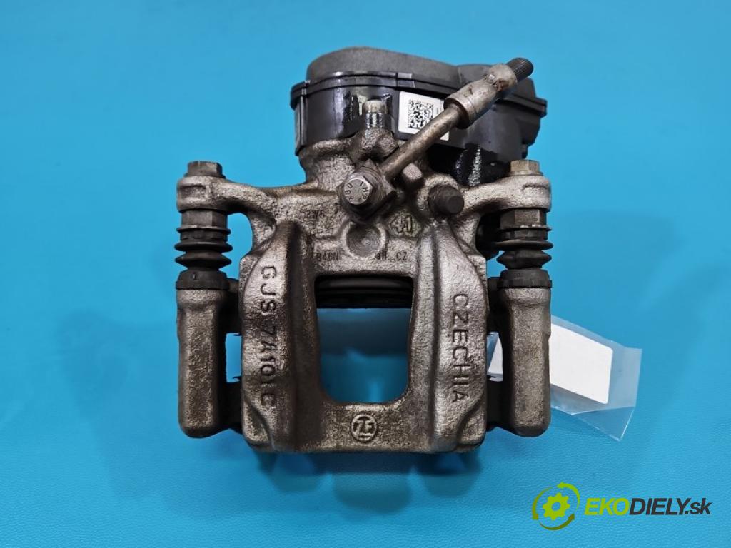 Vw Passat B9 2023- 1.5 TSI 150 HP automatic 110 kW 1498 cm3 5- brzdič zadné ľavý 3WA615405 (Kľučka dverí ostatné)