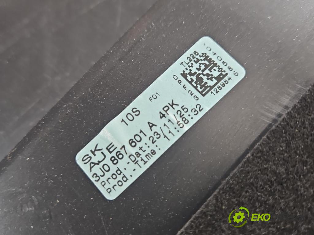 Vw Passat B9 2023- 1.5 TSI 150 HP automatic 110 kW 1498 cm3 5- Čalounictví: kufrové dvere 3J0867977
