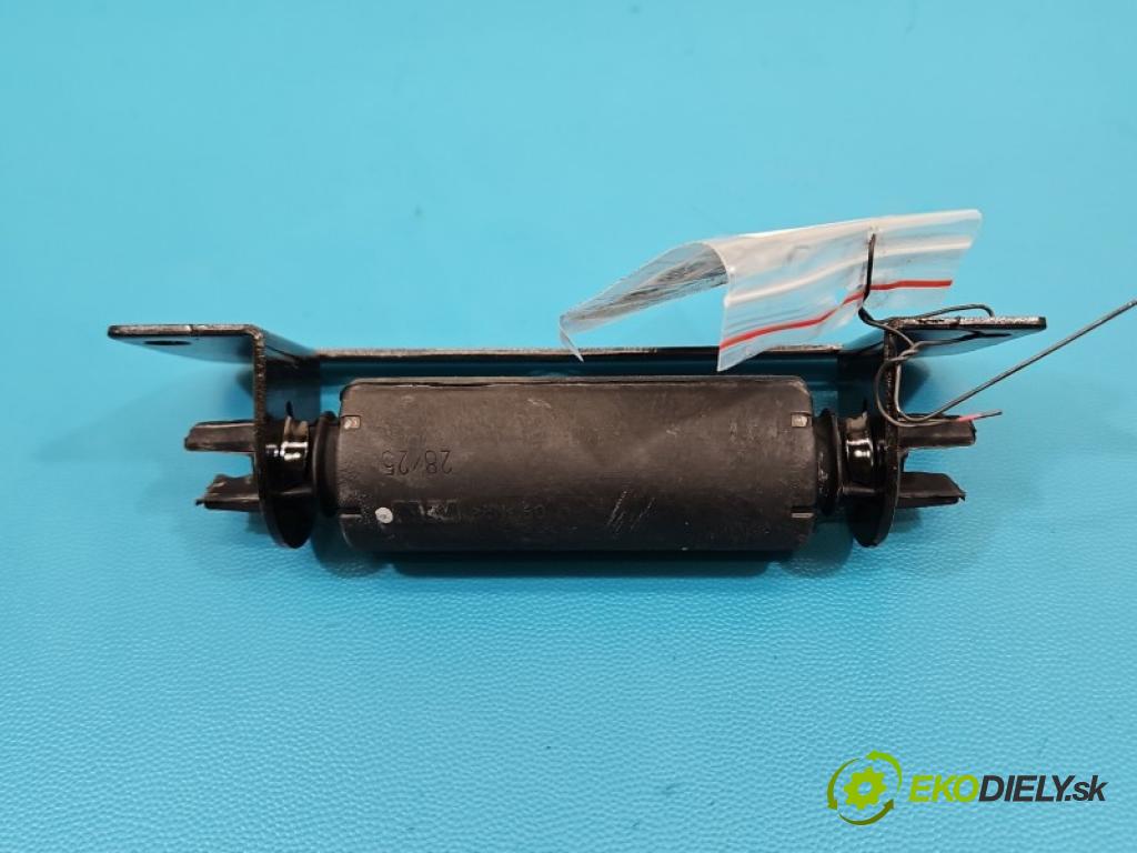 Vw Passat B9 2023- 1.5 TSI 150 hp automatic 110 kW 1498 cm3 5- Tlumič: 3J0827033