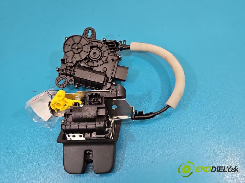 Vw Passat B9 2023- 1.5 TSI 150 HP automatic 110 kW 1498 cm3 5- zámok kufrové dvere zadné 1T3827887B