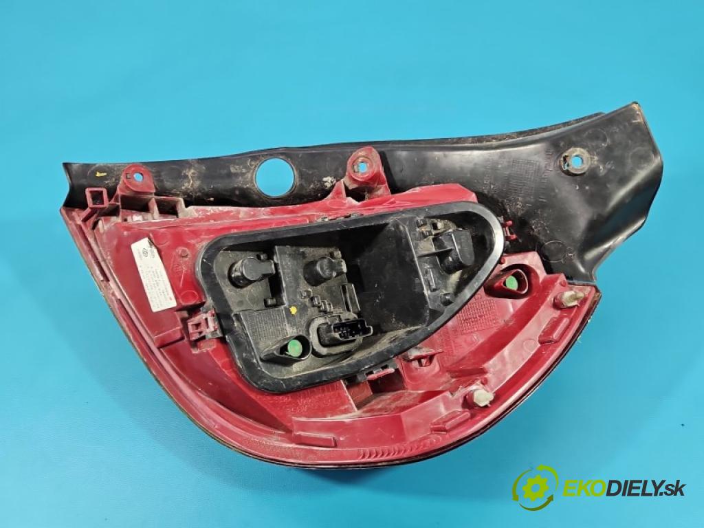 Renault Clio III 2005-2012 1.5 dci 68 hp manual 50 kW 1461 cm3 5- světlo zadní levé blatník: 8200886944