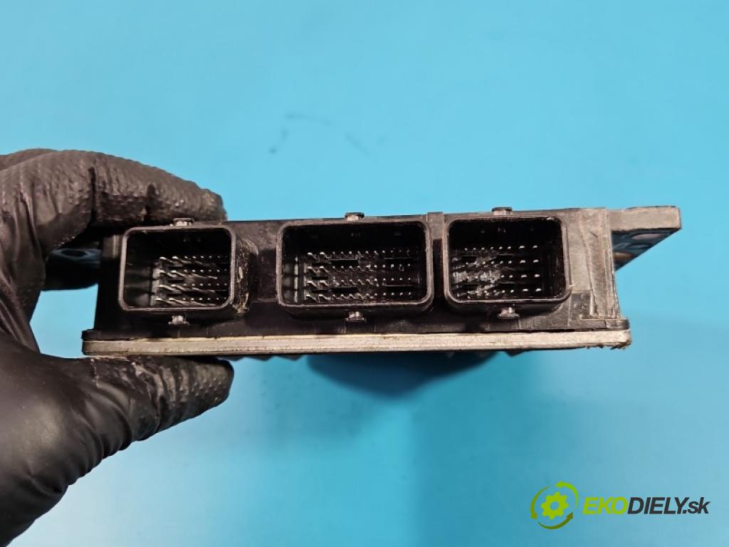 Renault Clio III 2005-2012 1.5 dci 68 HP manual 50 kW 1461 cm3 5- riadiaca jednotka motora 8200911560