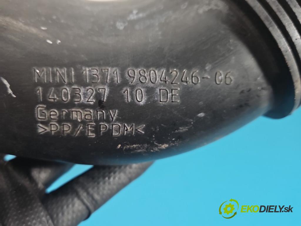 Mini Countryman I 2010-2017 1.6 T 184hp automatic 135 kW 1598 cm3 5- Trubka: 9804246-06