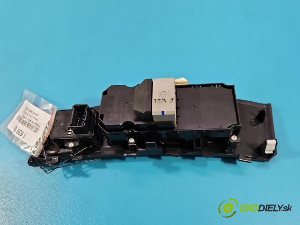 Honda Civic IX 2011-2017 1.8 16V 141 hp manual 104 kW 1798 cm3 5- Přepínač oken zpětných zrcátek 35750-TV0-G12
