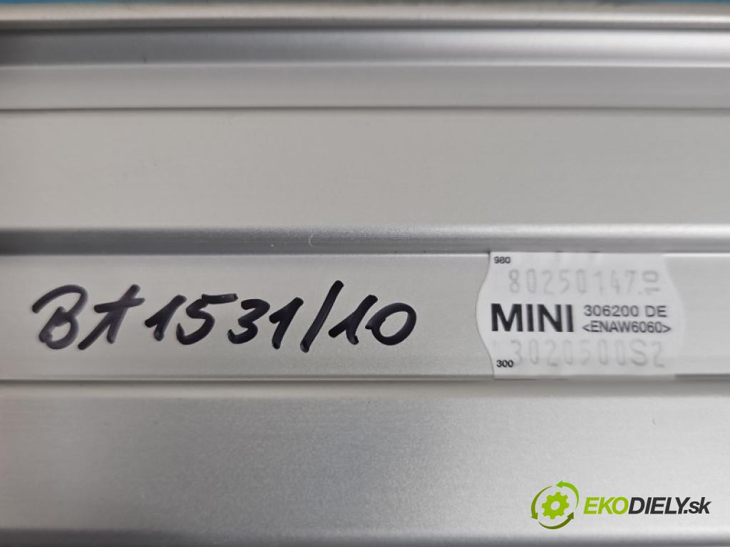 Mini Countryman I 2010-2017 1.6 T 184 hp automatic 135 kW 1598 cm3 5- koleje kufra: 306200DE