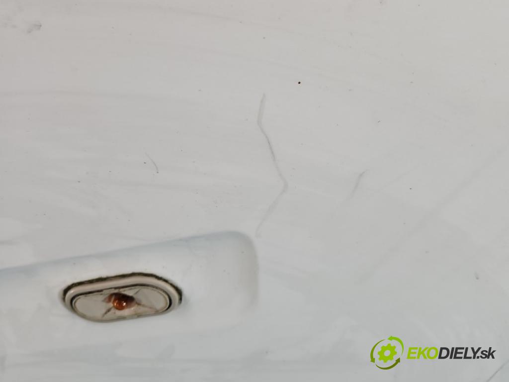 Renault Master II 1998-2010 2.5 dci 114 HP manual 84 kW 2463 cm3 4- blatník predné pravý  (Kľučka dverí ostatné)