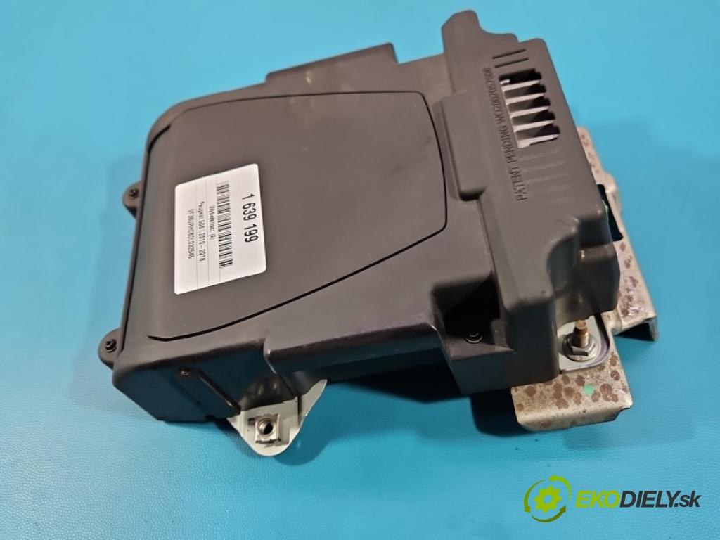 Peugeot 508 I 2010-2018 2.0 hdi 163 HP automatic 120 kW 1997 cm3 5- Zobrazit: 9665356480 (Prístrojová doska)