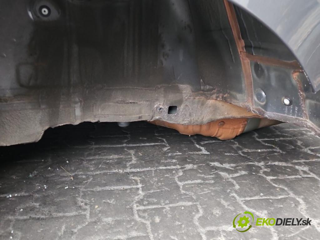 Vw Passat B9 2023- 1.5 TSI 150 hp automatic 110 kW 1498 cm3 5- blatnik zadní levý
