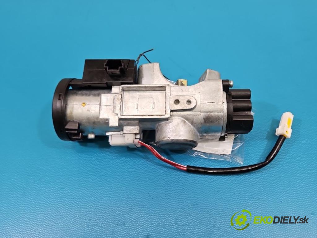 Nissan Qashqai I J10 2006-2013 2.0 16v 141 HP manual 104 kW 1997 cm3 5- Spínačka 28590C9968 (Spínacia skrinka)