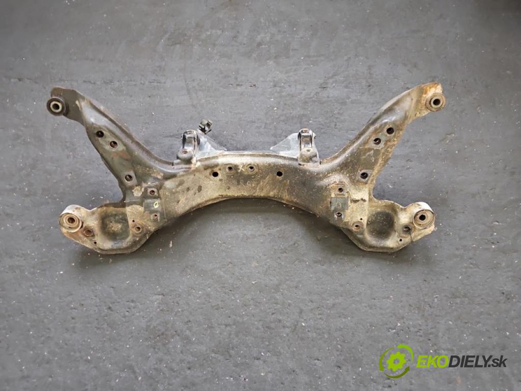 Nissan Primera P11 1996-2002 2.0 td 90 HP manual 66 kW 1974 cm3 5- výstuha motora