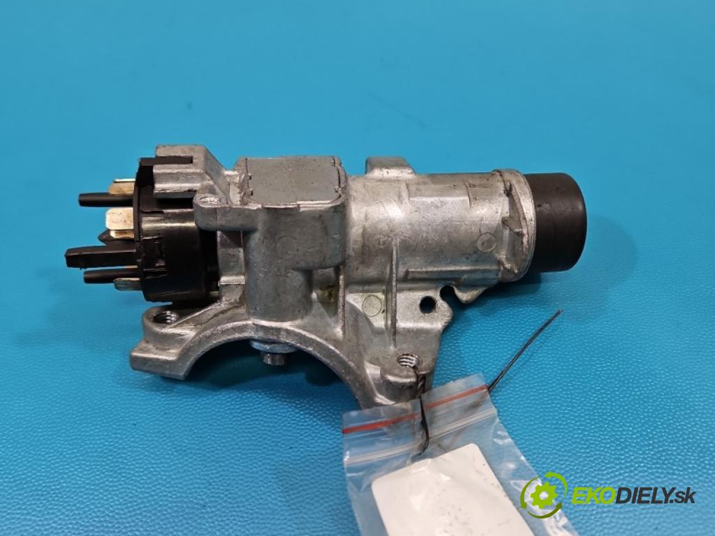 Audi A4 B5 1994-2001 1.9 tdi 110 hp manual 81 kW 1896 cm3 5- spínací skříňka 4D0905851E (Spínací skříňka)