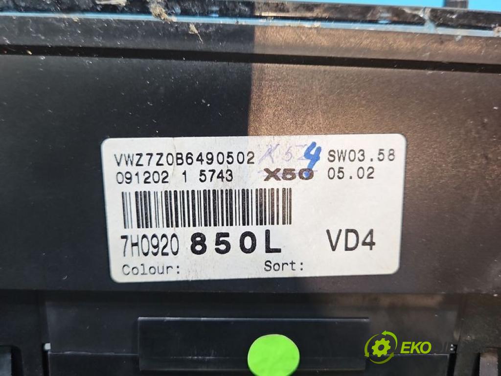 Vw Transporter T5 2003-2015 1.9 tdi 105 hp manual 77 kW 1896 cm3 5- Přístrojová deska 7H0920850L (Přístrojová deska)