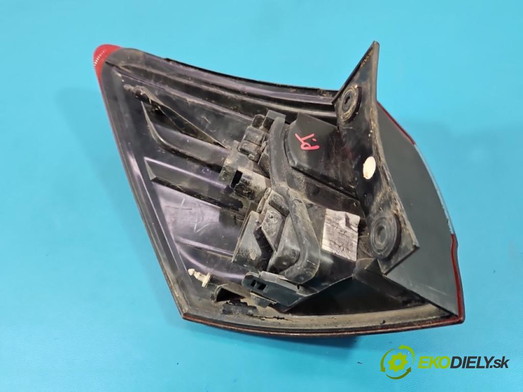 Nissan Qashqai I J10 2006-2013 2.0 16v 141 hp manual 104 kW 1997 cm3 5- světlo zadní pravé blatník: