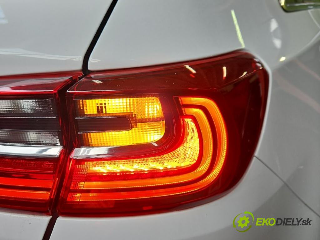 Kia Ceed III 2018- 1.6 CRDI 136hp manual 100 kW 1598 cm3 5- světlo zadní pravé blatník: 92402J7050