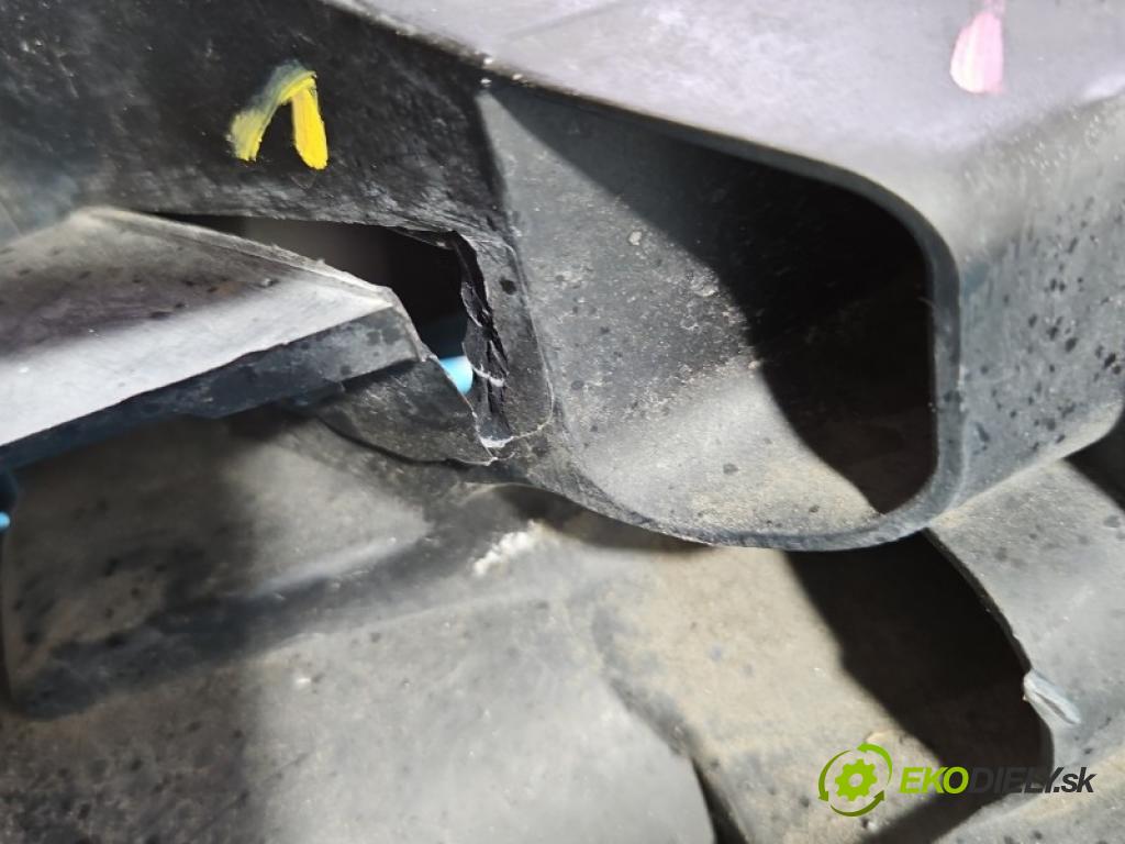 Nissan Qashqai I J10 2006-2013 2.0 16v 141 HP manual 104 kW 1997 cm3 5- Reflektor: ľavý 26060BR01A (Kľučka dverí ostatné)
