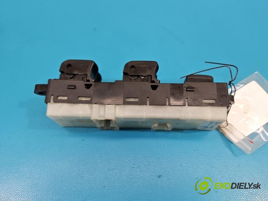 Nissan Qashqai I J10 2006-2013 2.0 16v 141 HP manual 104 kW 1997 cm3 5- prepínač okien spätných zrkadiel 25401BB60B