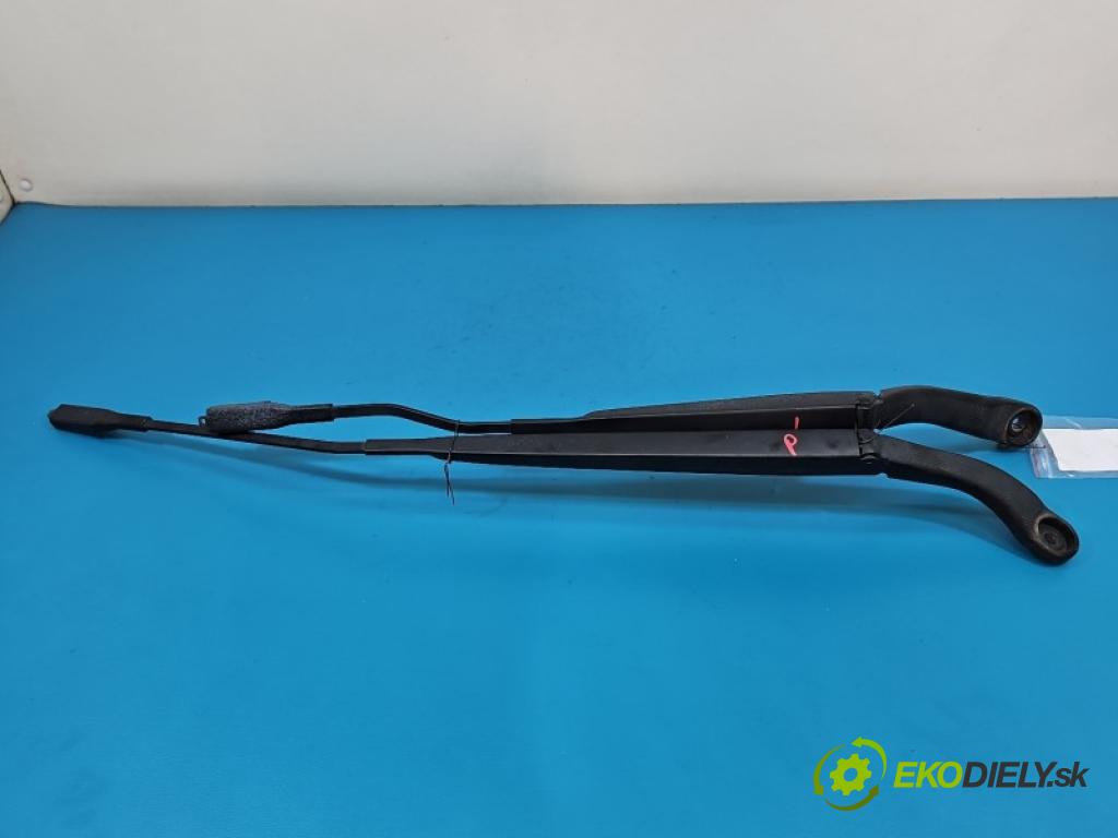 Nissan Qashqai I J10 2006-2013 2.0 16v 141 HP manual 104 kW 1997 cm3 5- rameno stieračov predné komplet 80017567